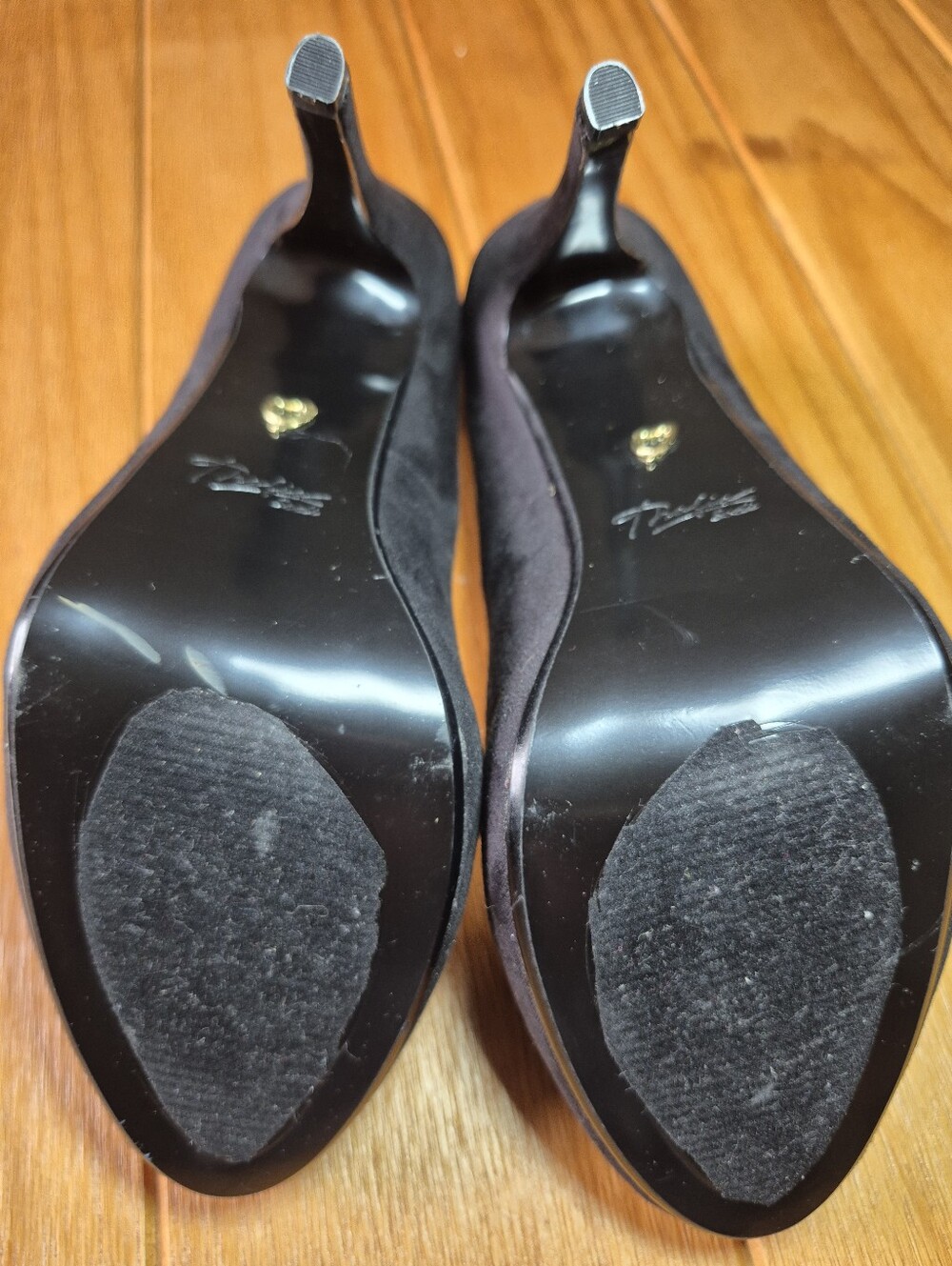 Thalia Sodi Classic Black Faux Suede Pumps - Size 8.5 - Picture 5 of 6